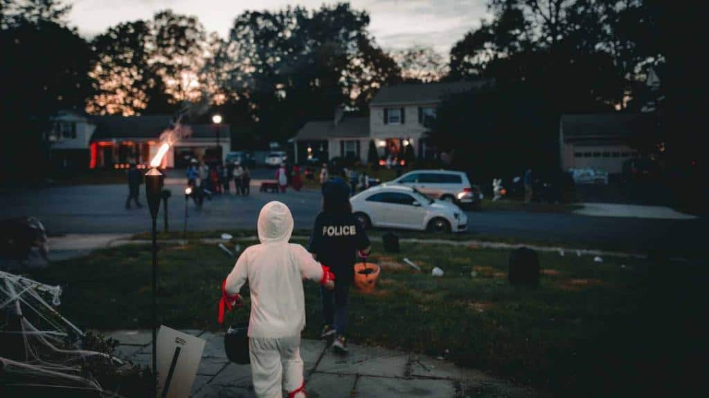 7 Tips for a Happy Halloween 7 Tips for a Happy Halloween